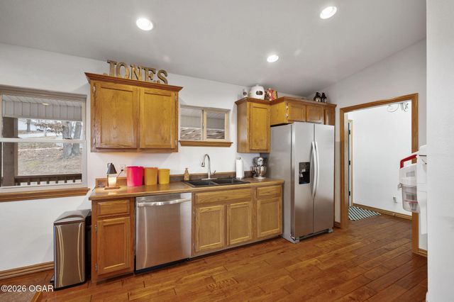 1904 Cherry Street, Seneca, MO 64865