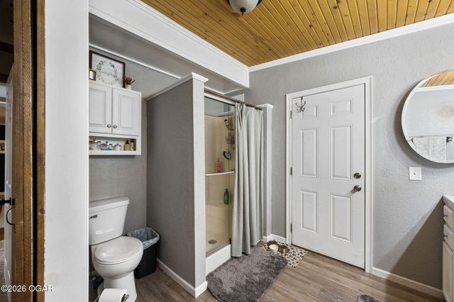 1904 Cherry Street, Seneca, MO 64865