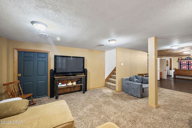 1904 Cherry Street, Seneca, MO 64865