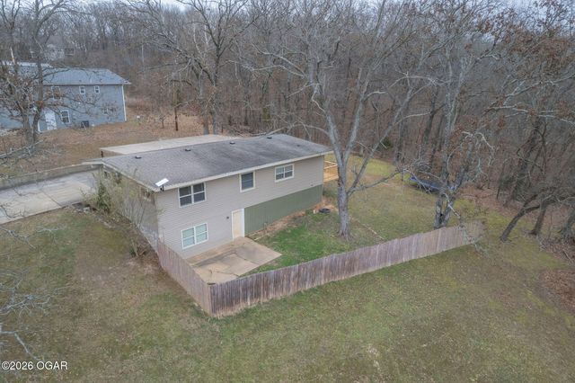 1904 Cherry Street, Seneca, MO 64865