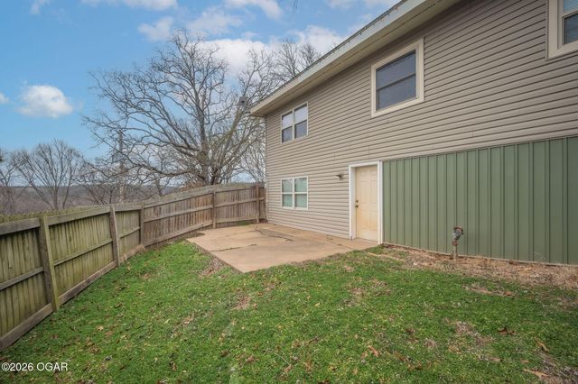 1904 Cherry Street, Seneca, MO 64865