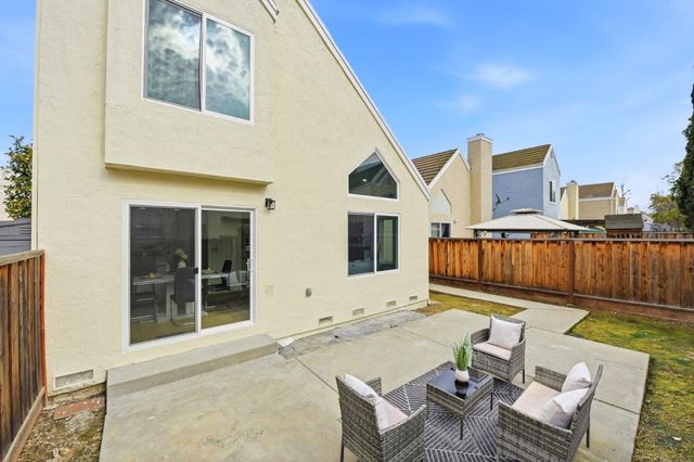 513 Glenmoor Circle, Milpitas, CA 95035