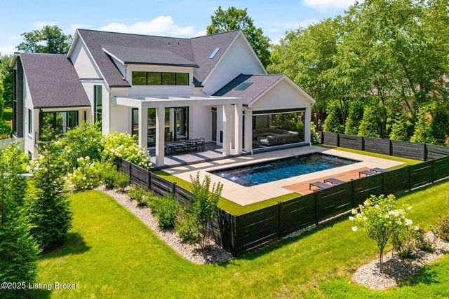 14201 Reserve Cove Dr, Prospect, KY 40059