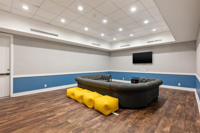 935 La Posada DR 115, Austin, TX 78752