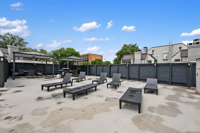 935 La Posada DR 115, Austin, TX 78752