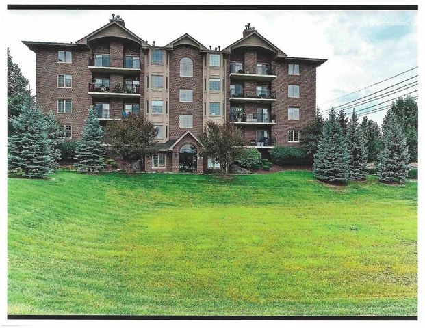 6675 S Cass Avenue 2A, Westmont, IL 60559
