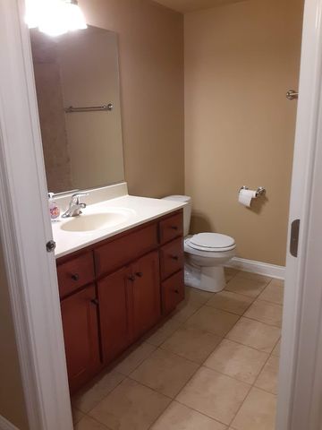 6675 S Cass Avenue 2A, Westmont, IL 60559