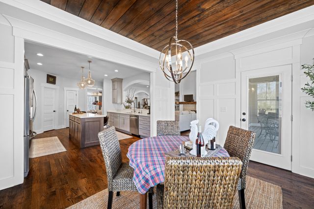 2329 Weeping Willow Drive, Ooltewah, TN 37363