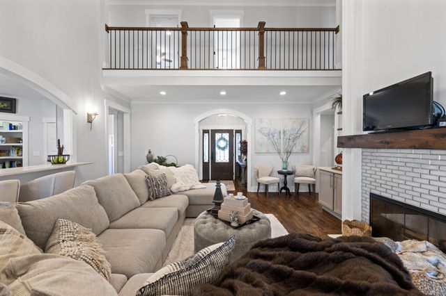 2329 Weeping Willow Drive, Ooltewah, TN 37363