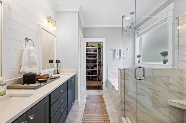 2329 Weeping Willow Drive, Ooltewah, TN 37363