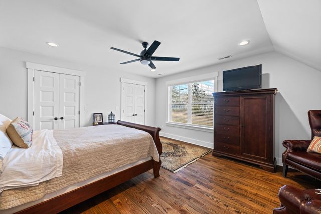 2329 Weeping Willow Drive, Ooltewah, TN 37363