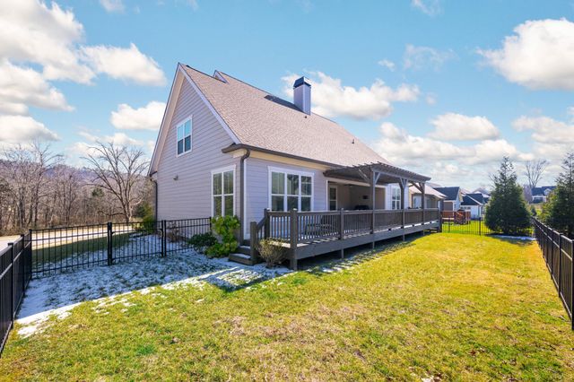 2329 Weeping Willow Drive, Ooltewah, TN 37363