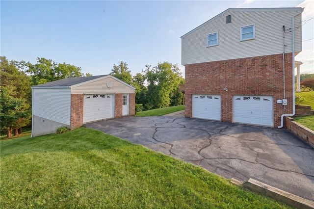 151 Stone Quarry Rd, Hopewell Twp, PA 15001