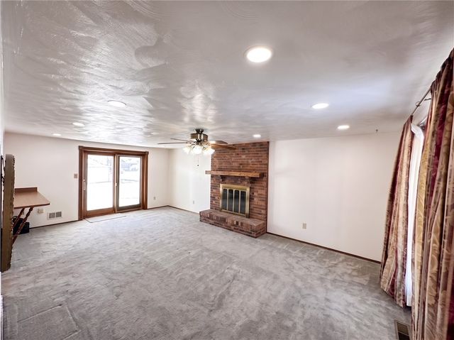 151 Stone Quarry Rd, Hopewell Twp, PA 15001