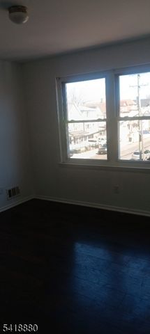 58 S 2Nd St, Elizabeth City, NJ 07206