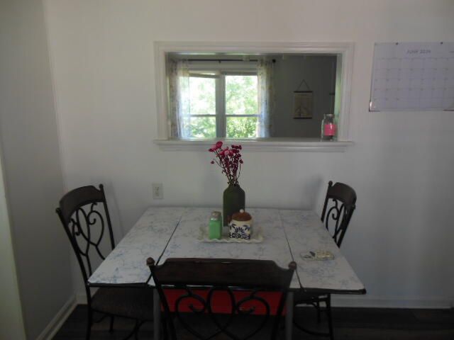2402 Mount Pleasant Church RD, Fincastle, VA 24090