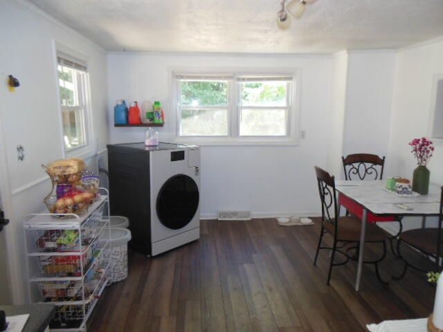 2402 Mount Pleasant Church RD, Fincastle, VA 24090