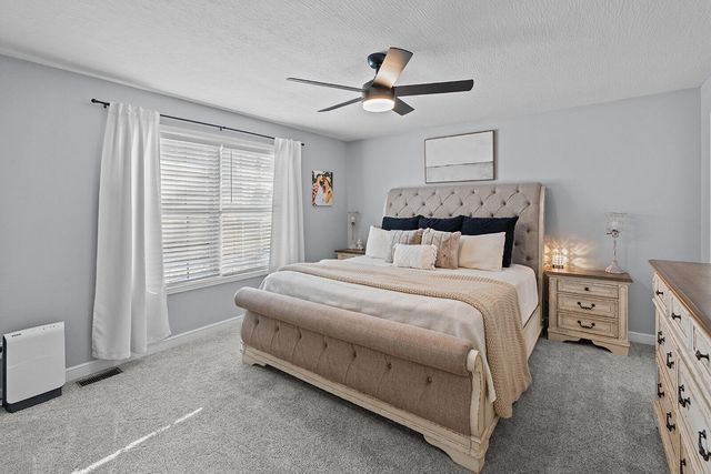 5678 S Fairview Avenue, Springfield, MO 65810