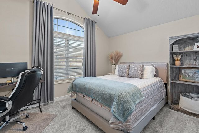 5678 S Fairview Avenue, Springfield, MO 65810