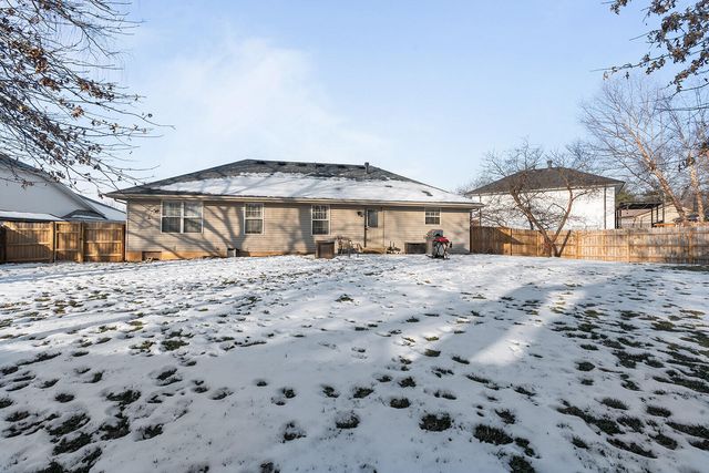 5678 S Fairview Avenue, Springfield, MO 65810