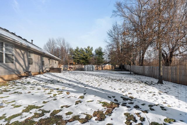 5678 S Fairview Avenue, Springfield, MO 65810