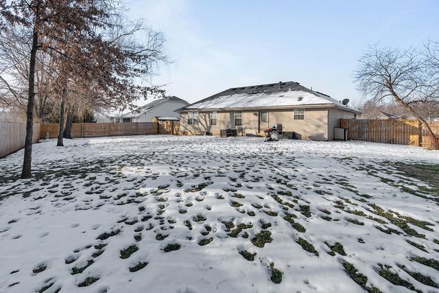 5678 S Fairview Avenue, Springfield, MO 65810