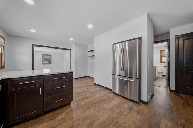 3019 Deerfield Drive, Eau Claire, WI 54703