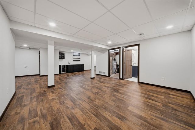 3019 Deerfield Drive, Eau Claire, WI 54703