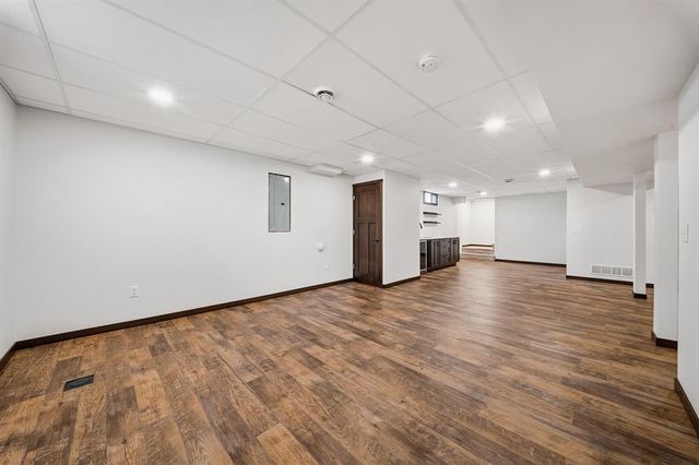 3019 Deerfield Drive, Eau Claire, WI 54703