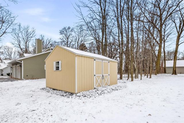 3019 Deerfield Drive, Eau Claire, WI 54703