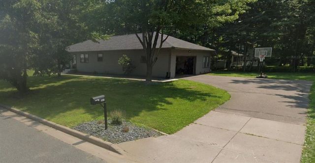 3019 Deerfield Drive, Eau Claire, WI 54703