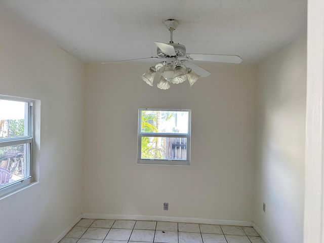 611 El Vedado A, West Palm Beach, FL 33405