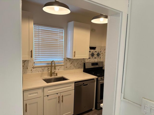 611 El Vedado A, West Palm Beach, FL 33405