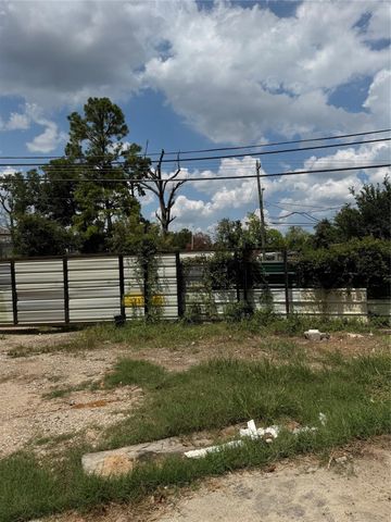 8550 Ley Road, Houston, TX 77028