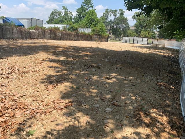 8550 Ley Road, Houston, TX 77028