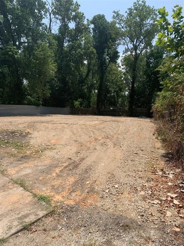 8550 Ley Road, Houston, TX 77028