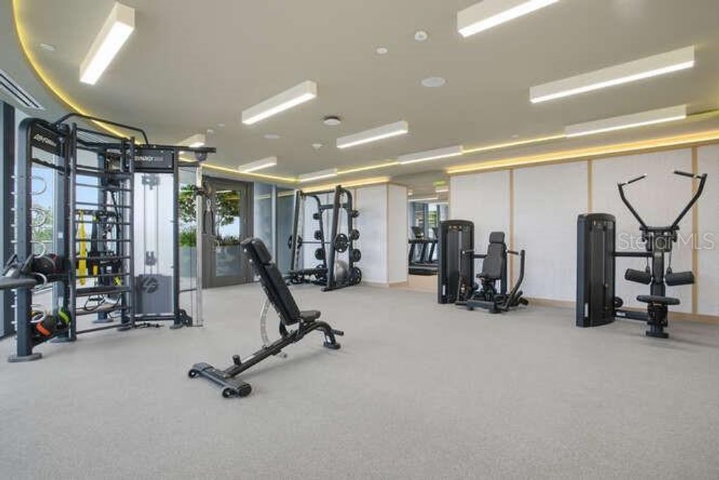 Image 12 of property listing at 3015 S YSABELLA AVENUE 901, Tampa, FL 33629