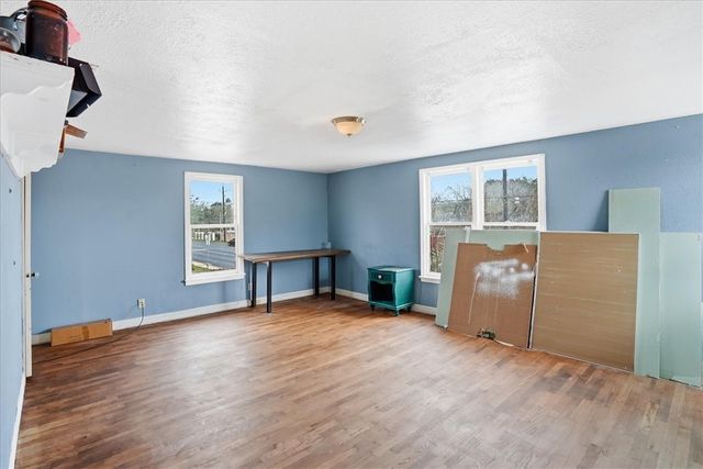 302 Camellia Dr, Corpus Christi, TX 78404