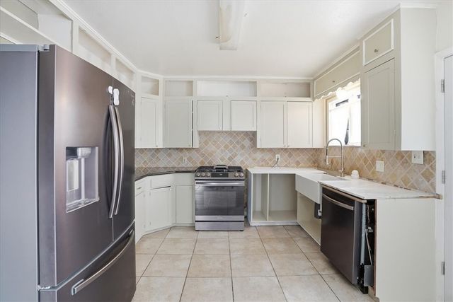 302 Camellia Dr, Corpus Christi, TX 78404