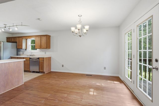 1208 Jason Cir, Ashland City, TN 37015