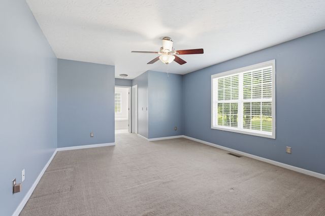 1208 Jason Cir, Ashland City, TN 37015