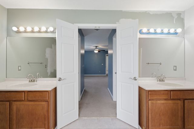 1208 Jason Cir, Ashland City, TN 37015