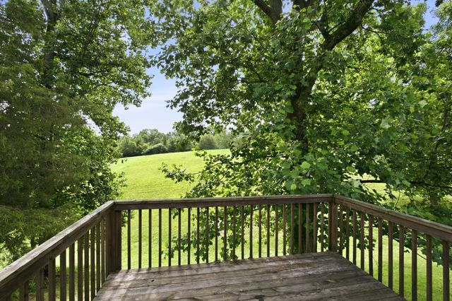 1208 Jason Cir, Ashland City, TN 37015