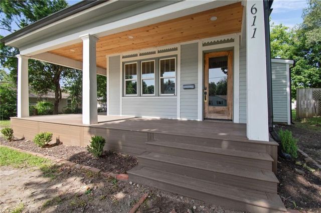 611 Main Street, Clinton, MO 64735