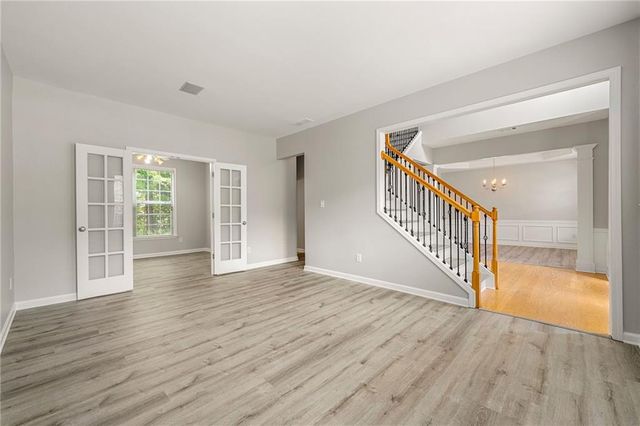 28 Crystal Way, Suwanee, GA 30024