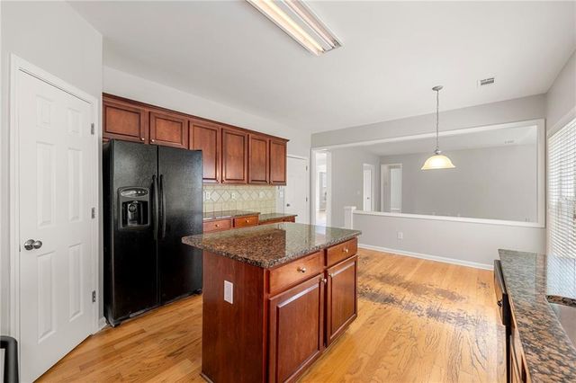 28 Crystal Way, Suwanee, GA 30024