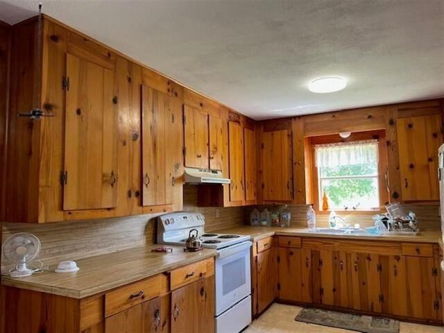 1189 Parish Line Road, Deridder, LA 70634