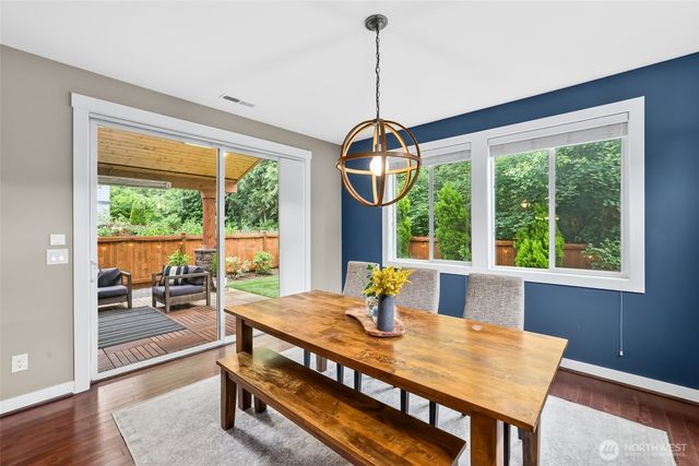 1601 NE Falls Drive, Issaquah, WA 98029