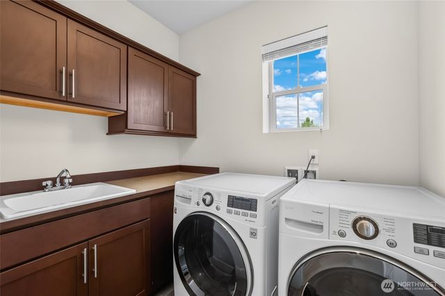 1601 NE Falls Drive, Issaquah, WA 98029