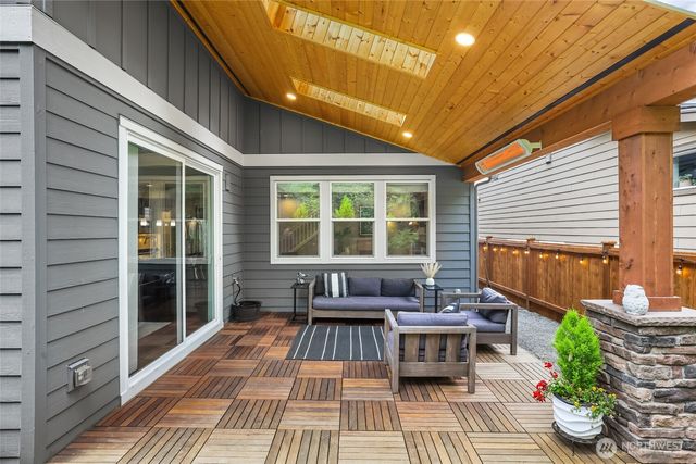 1601 NE Falls Drive, Issaquah, WA 98029